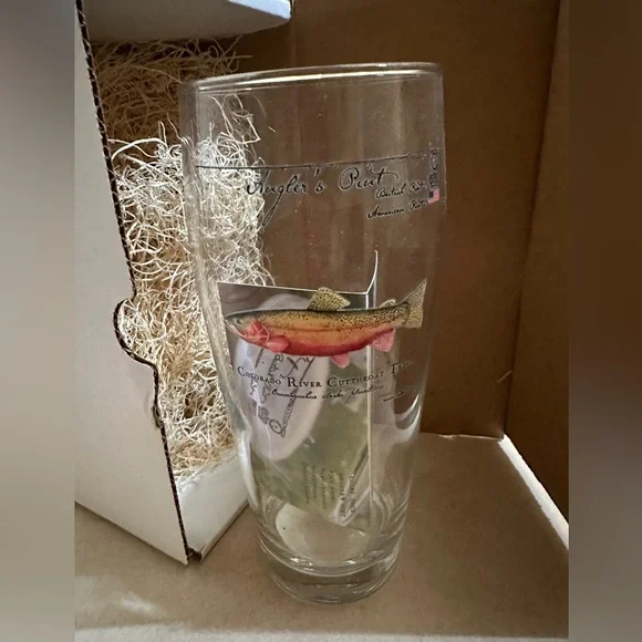 Angler’s Pint Glass with Trout Design - Picture 2 of 2